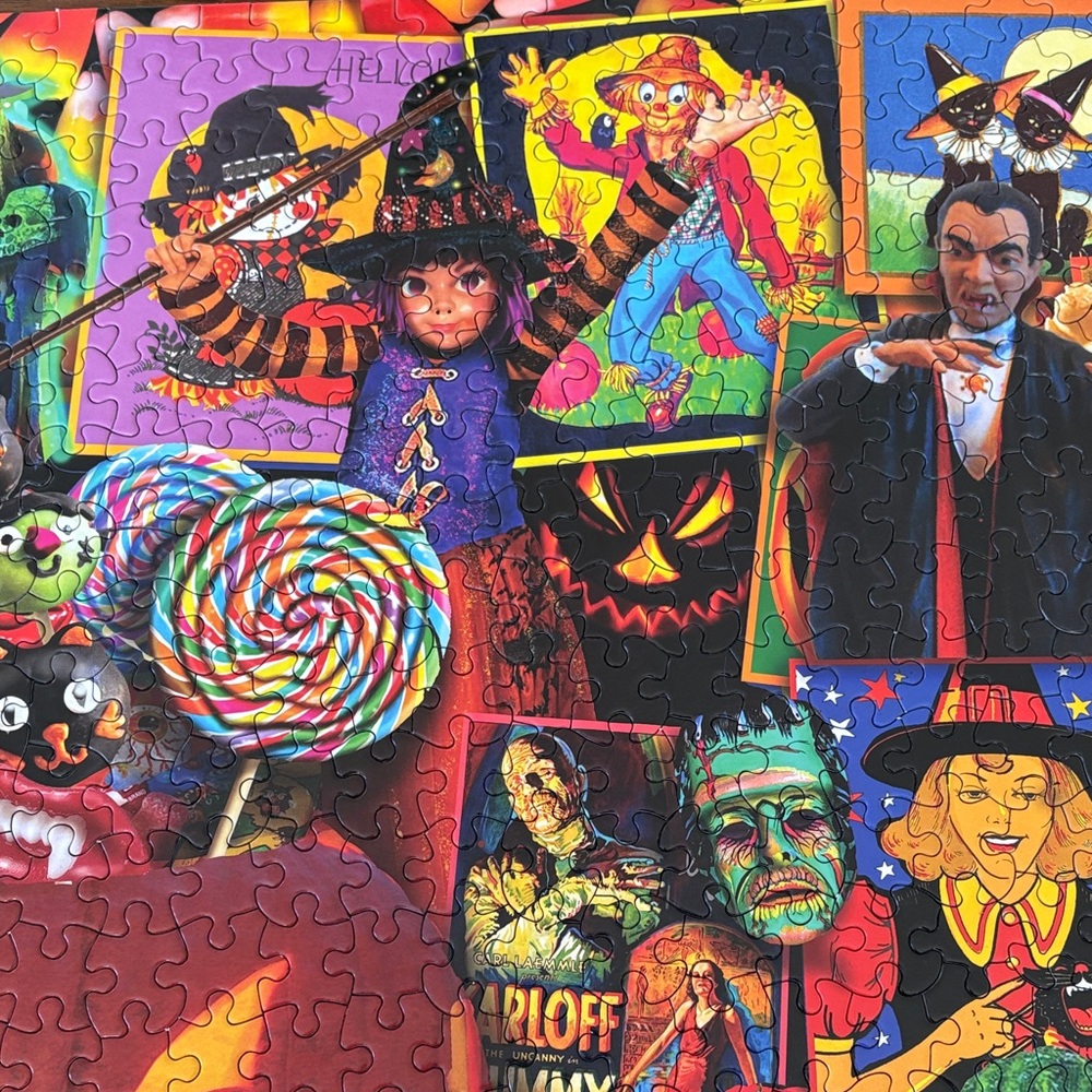 White Mountain Halloween Season 1000-Piece Puzzle - Picture 6 of 9
